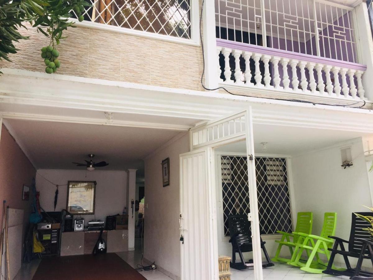 Casa Feliz Hostal 산타마르타 외부 사진